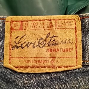 Misses 8 medium blue jeans